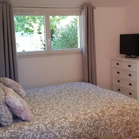 Apartment Ty-yan Tours