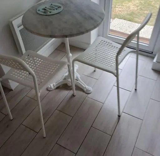 Apartment Ty-yan Tours